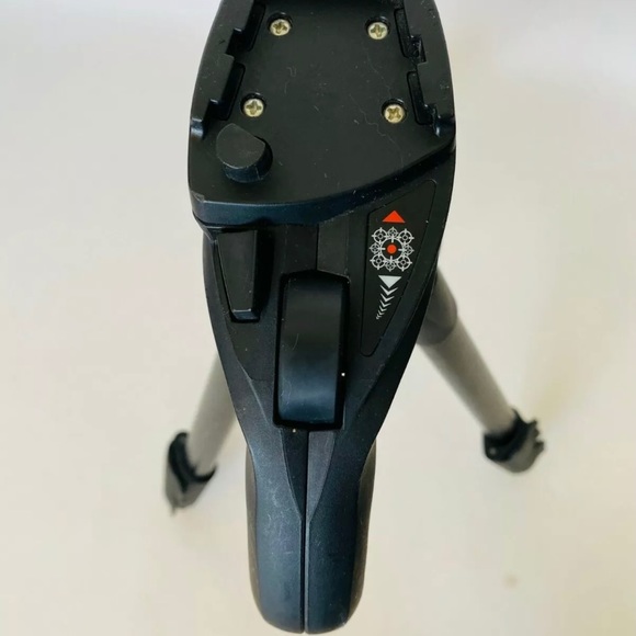 Manfrotto MKC3-H01 Compact Series Tripod